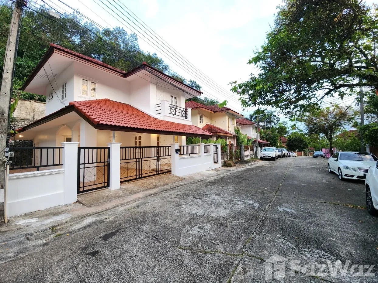 รูป PHUKET TOWN New Renovated House For Rent 6446684 - รูปที่ 6/20