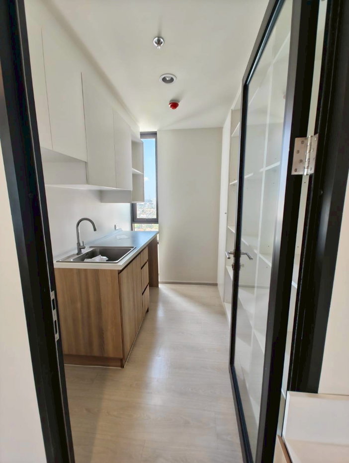 picture Urgent Sale!! 57 sq.m. condominium unit at NUE Noble Chaengwattana. - 15/19