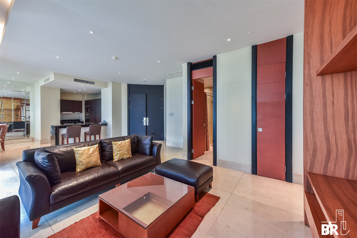 picture Easy Start with a City Dweller Lifestyle The Infinity near BTS Saint Louis - 7/10