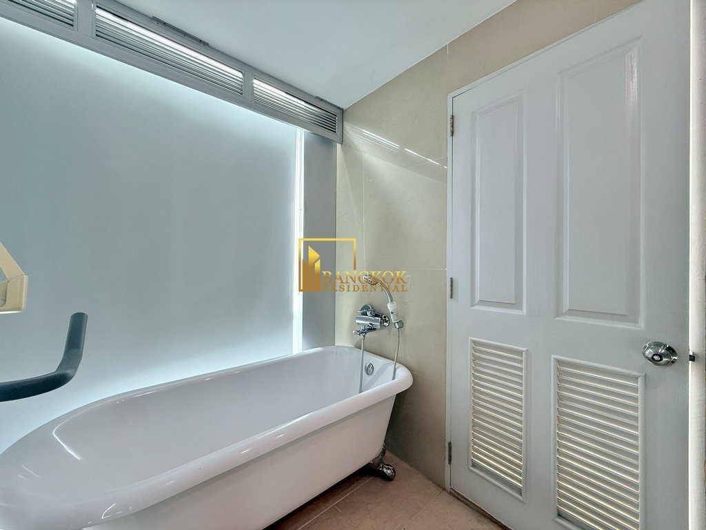 picture Baan Sathorn Chaophraya | Superb 2 Bedroom Riverside Condo - BR1410CD - 11/26