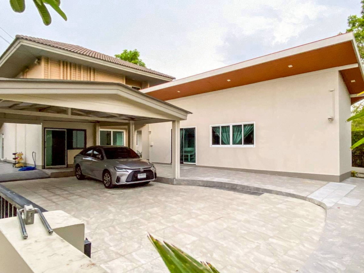 รูป ขายบ้านเดี่ยว ม.คณาสิริ บางนา (ซอยเอแบค) 5 ห้องนอน แปลงใหญ่ 94 ตร.ว. แปลงใหญ่สุดในโครงการ หลังมุมหน้าสวน - รูปที่ 3/31