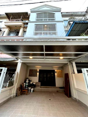 Townhouses for rent Bangna Commercial College : 💥💥𝐓𝐨𝐰𝐧𝐡𝐨𝐦𝐞 𝐒𝐮𝐤𝐡𝐮𝐦𝐯𝐢𝐭 𝟏𝟎𝟏/𝟏💥💥