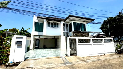 เช่าบ้านเดี่ยว สถาบันเทคโนโลยีไทย-ญี่ปุ่น : ให้เช่า ม.เคหะนคร 3 พัฒนาการ 50 บ้านรีโนเวทใหม่ พร้อมเฟอร์ฯ
