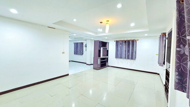 รูป บ้านเดี่ยว 2ชั้น 3นอน 2 น้ำ ถ.เทพรักษ์ ใกล้ห้าแยกวัชรพล 750 ม. และบิ๊กซี วัชรพล 900 ม.36 ตร.ว. 160ตร.ม - รูปที่ 7/8