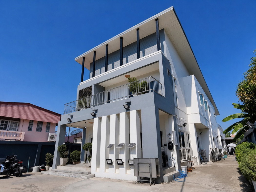 รูป ขายโฮมออฟฟิศ 2 ชั้น ทำเลสวนผัก–ตลิ่งชัน เนื้อที่ 183 ตร.ว. | พื้นที่ใช้สอย 420 ตร.ม. - รูปที่ 1/12