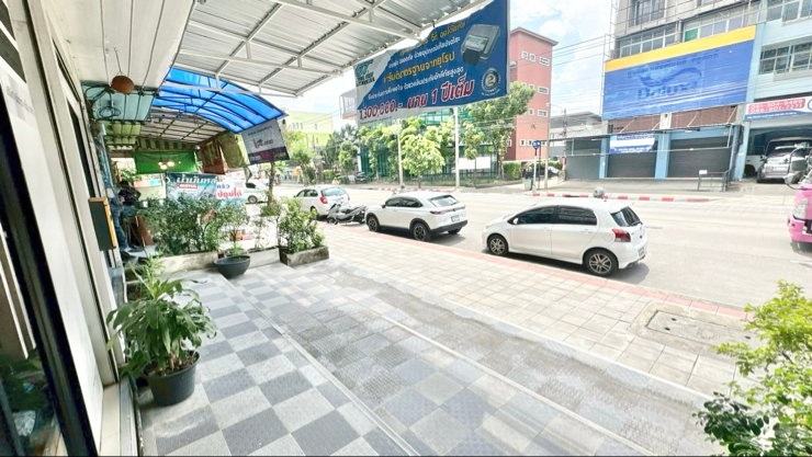 รูป ให้เช่าตึกติดถนนคู้บอน แขวงรามอินทรา เขตคันนายาว - รูปที่ 2/19