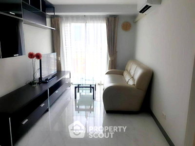 Condos for sale : 2-BR Condo In Chateau In Town Ratchada 13, 400m To MRT Huai Khwang (ID 1866432)