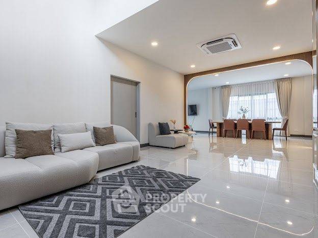 รูป บ้าน 4-ห้องนอน ใน สามวาตะวันตก (ID 2981868) - รูปที่ 36/37