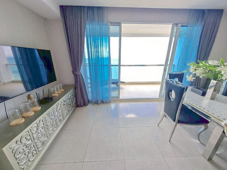รูป The Palm Wongamat Beach Pattaya Sea View Condo for Sale - รูปที่ 1/11