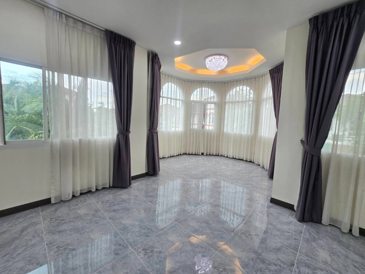 รูป บ้านเดี่ยวหลังใหญ่ราคาโดนใจ ขายต่ำกว่าราคาประเมินเป็นล้าน ม.ภัสสร 1 รังสิต คลอง 3 คลองหลวง แต่งพร้อมอยู่ - รูปที่ 25/44