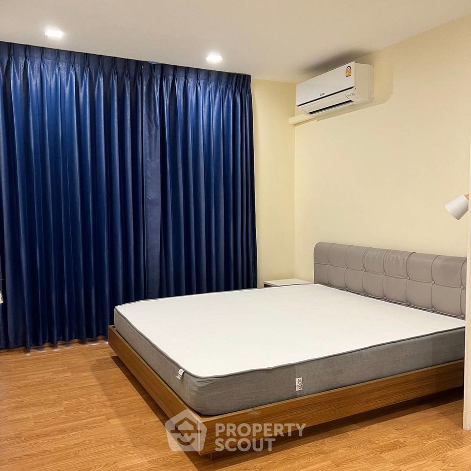 picture 2-BR Condo at Tree Condo Luxe near BTS On Nut (ID 1315201) - 12/16