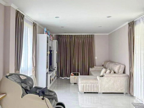 House for Sale Nong Pla Lai East Pattaya Fully Furnished