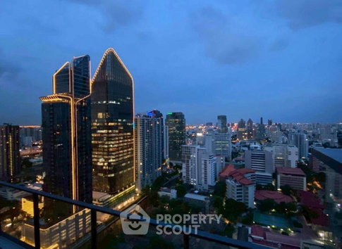 2-BR Condo at The Lofts Asoke near MRT Phetchaburi (ID 2981607)