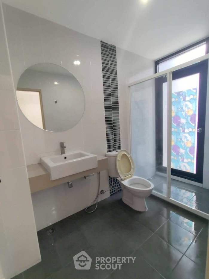 รูป ทาวน์เฮ้าส์ 3-ห้องนอน ที่ เฮ้าส์ 35 แจ้งวัฒนะ ใน คลองเกลือ (ID 2983451) - รูปที่ 9/14