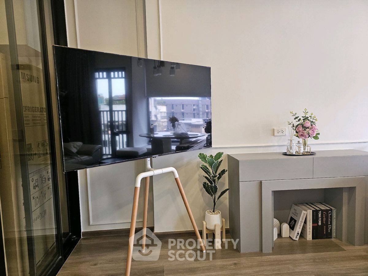 picture 2-BR Condo at SOHO Bangkok Ratchada near MRT Huai Khwang (ID 2977976) - 12/17