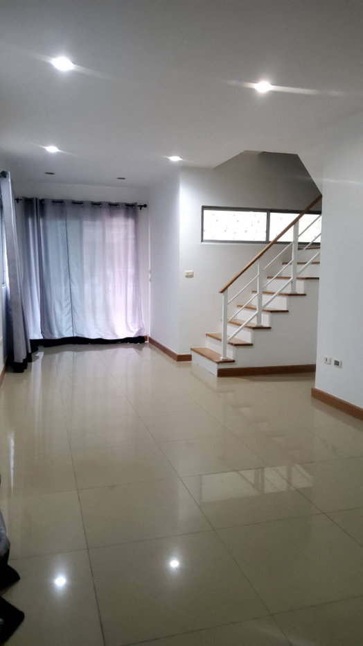 picture Townhome for rent with a lush garden... Pruksa Town Next On Nut - Rama 9 - 14/21