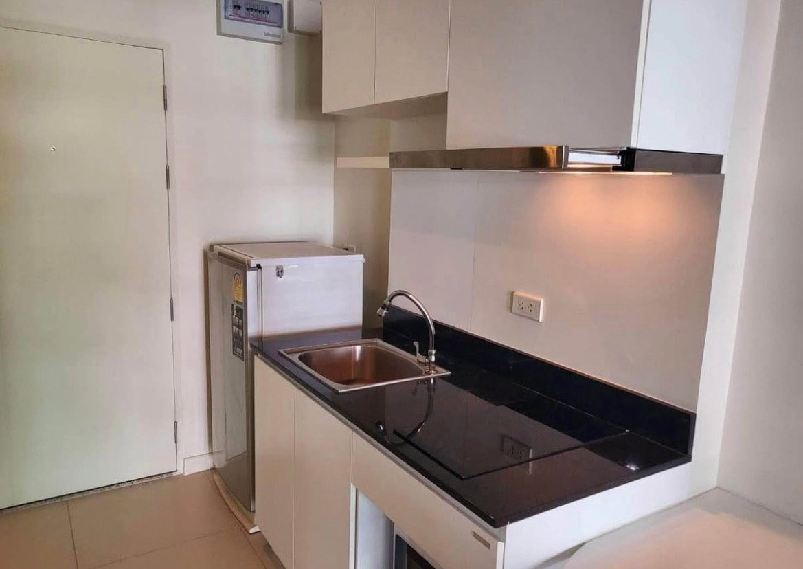 รูป ให้เช่า We Condo เอกมัย-รามอินทรา 🏡 เฟอร์ครบ พร้อมอยู่ ‼️ #ตอบแชทไว🔥🔥 รหัส B775 - รูปที่ 4/6