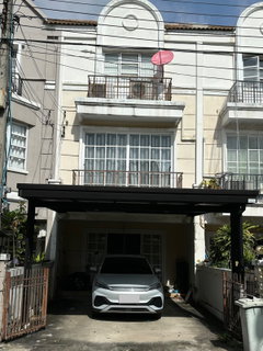 ขายทาวน์โฮม 3 ชั้น หมู่บ้านชาลิสา ลาดพร้าว-โชคชัย4