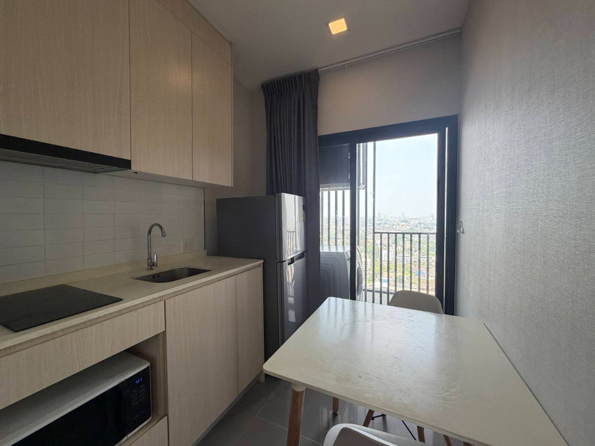 picture Condo For Rent!!Metris Rama9 (Pet Friendly) - 5/6