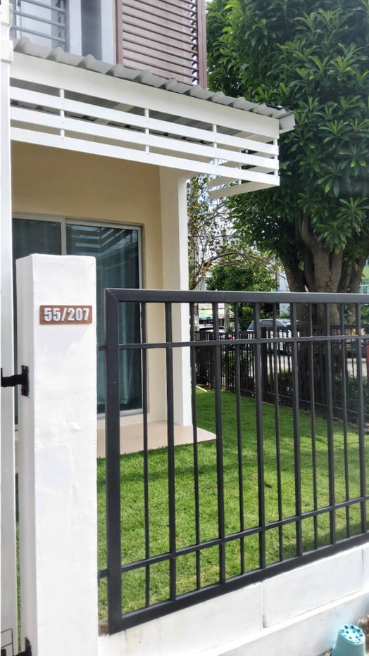 picture Townhome for rent with a lush garden... Pruksa Town Next On Nut - Rama 9 - 3/21
