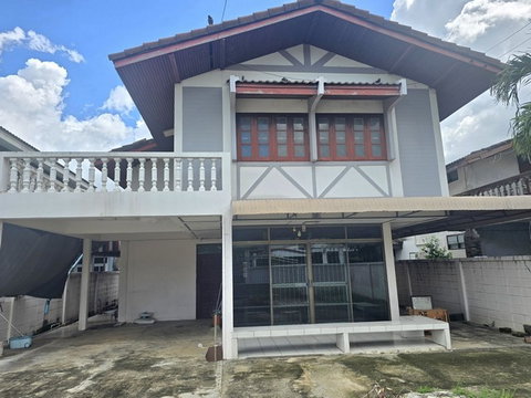 ให้เช่าบ้านเดี่ยว2ชั้น พื้นที่กว้างขวาง 77ตรว. ถนน วิภาวดี ใกล้สนามบินดอนเมือง