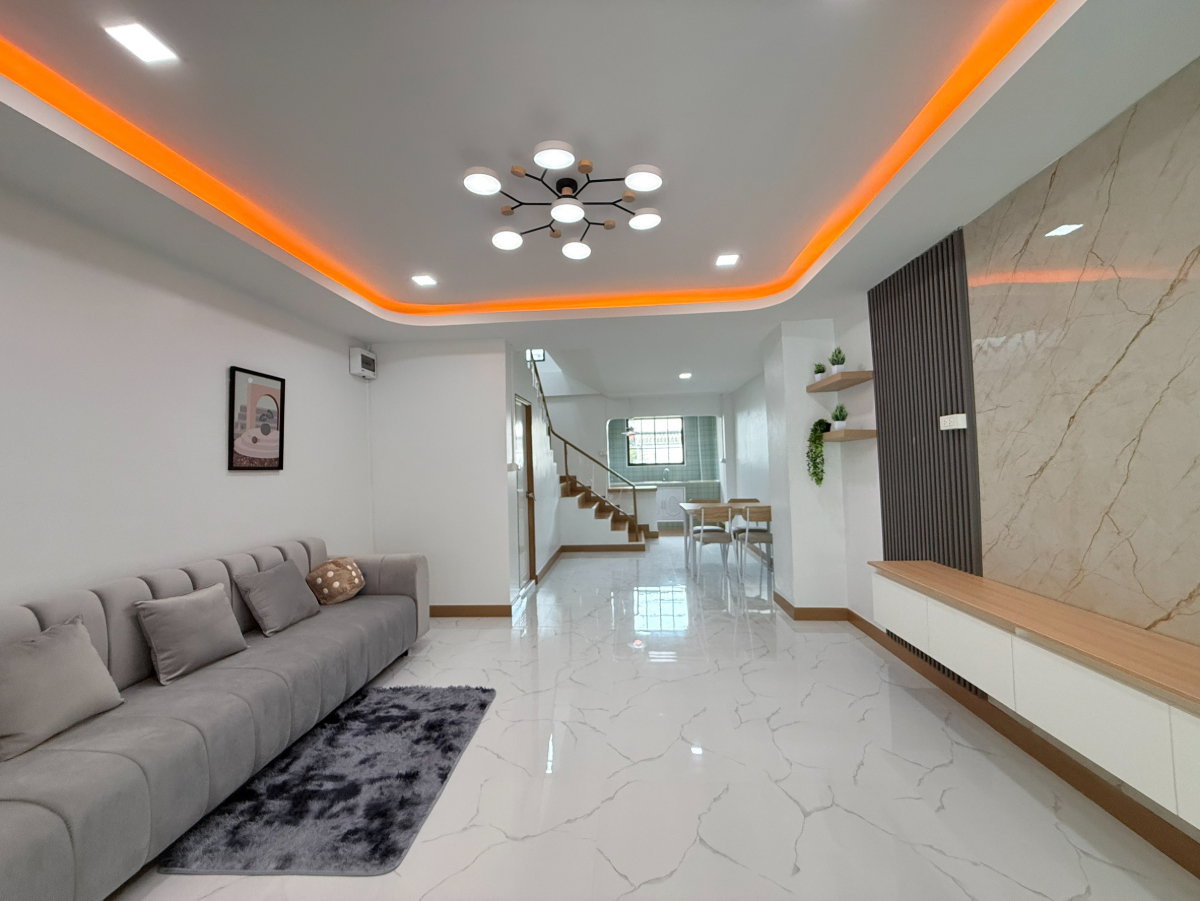 รูป ทาวน์เฮ้าส์ หมู่บ้านปรีชา 9 ตกแต่งใหม่ พร้อมอยู่ มีนบุรี ทำเลดี รามคำแหง186 ใกล้รถไฟฟ้าสายสีส้ม เฟอร์นิเจอร์สวย - รูปที่ 5/18