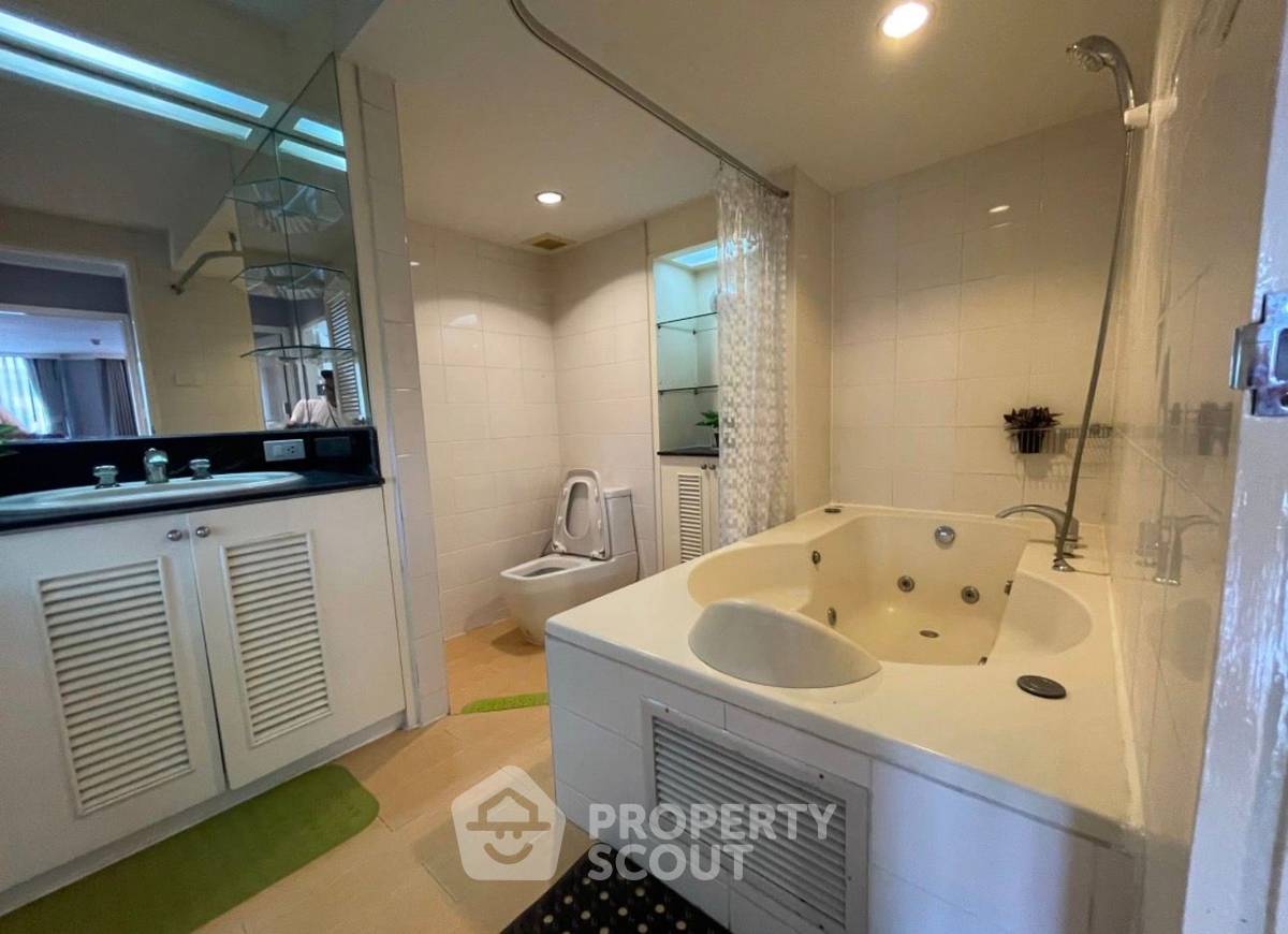 รูป คอนโด 2-ห้องนอน ที่ ศุภาลัย เพลส สุขุมวิท 39 ใกล้ BTS พร้อมพงษ์ (ID 2983095) - รูปที่ 11/17