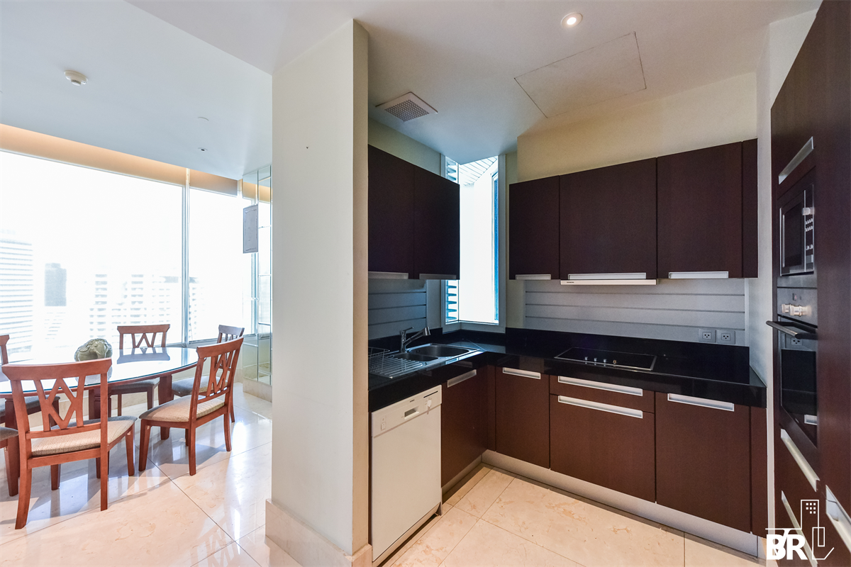 picture Easy Start with a City Dweller Lifestyle The Infinity near BTS Saint Louis - 4/10