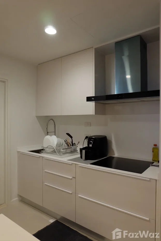 picture New Renovated 5963112 - 8/13