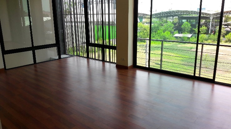 picture (Owner Post) Spacious 4-Storey Townhome for Sale – (Extra usage space 370 Sq.m.) Praditmanutham Road, Kaset-Nawamin. - 5/5