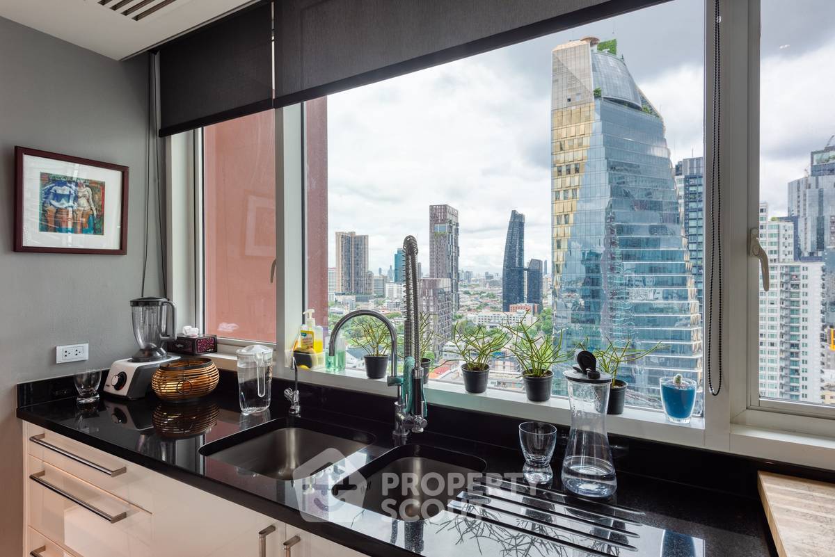 picture 3-BR Condo at Fullerton Sukhumvit near BTS Ekkamai (ID 2983351) - 4/6