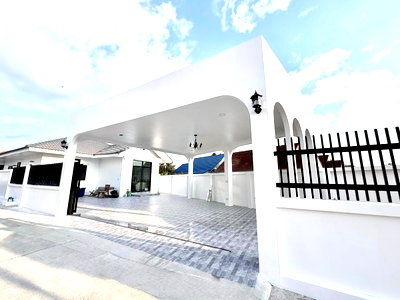 Houses for sale Bang Lamung Chonburi : ✅ Luxuriously decorated detached house for sale Built the whole house ✅ Pattaya, Soi Fah Mi Aad Kan 10