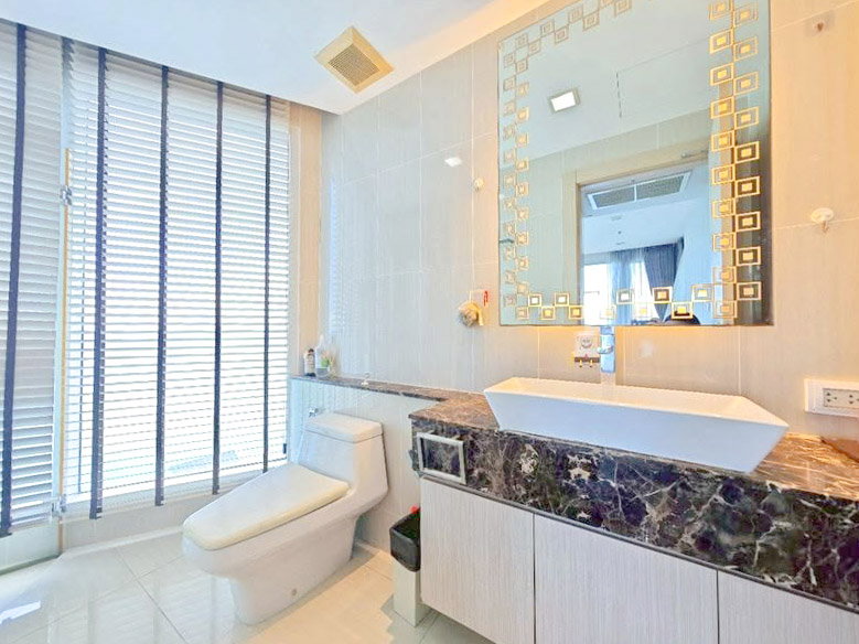 รูป The Palm Wongamat Beach Pattaya Sea View Condo for Sale - รูปที่ 7/11