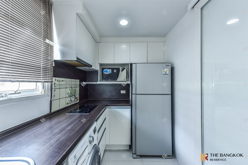 Convenient Travel, Great Value per Square Meter The Bangkok Sathorn-Taksin near BTS Krung Thonburi