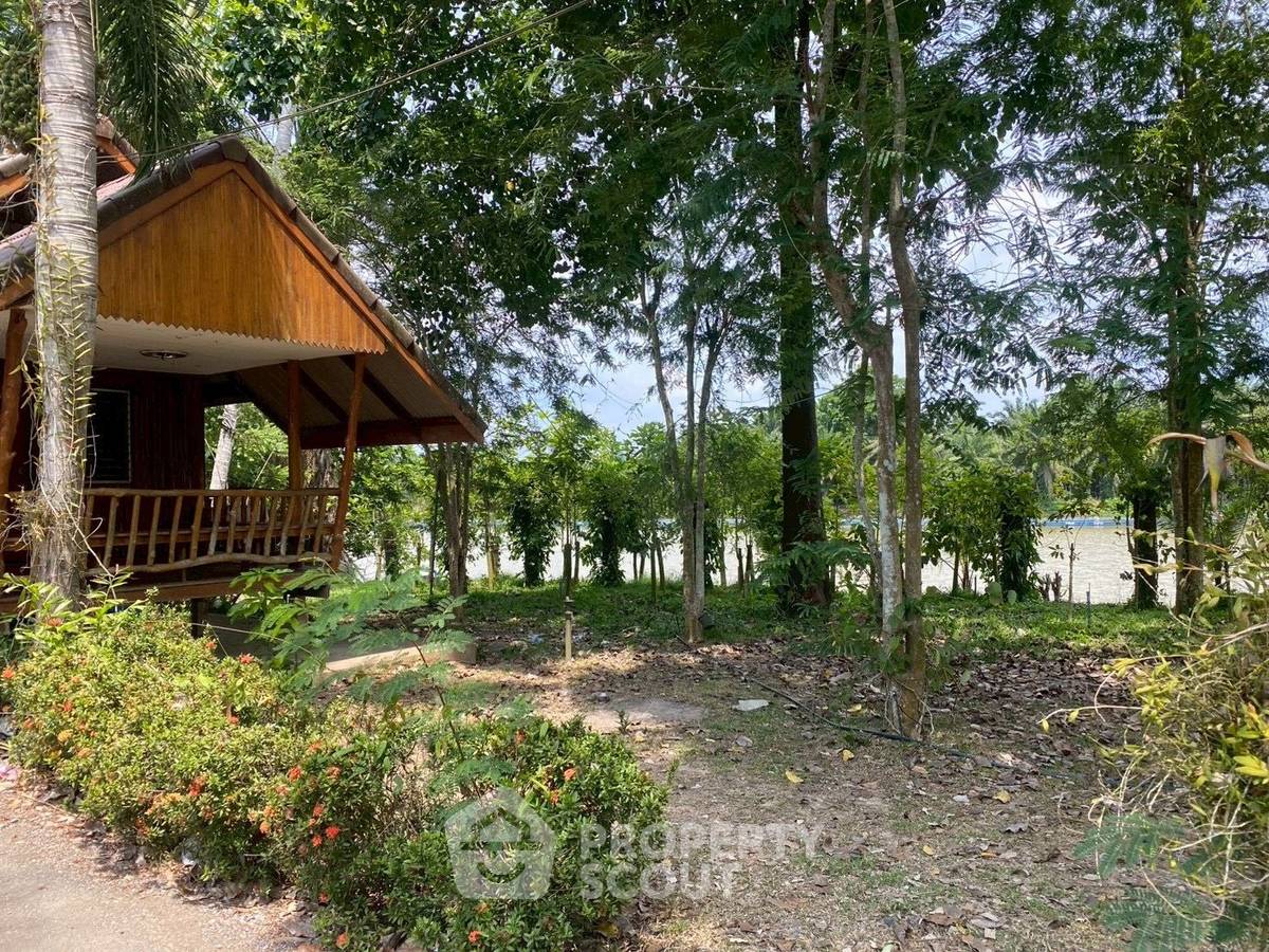 รูป ที่ดินสำหรับปล่อยขาย 8,600 ตารางเมตร แถว ใน พุนพิน (ID 2983311) - รูปที่ 11/24