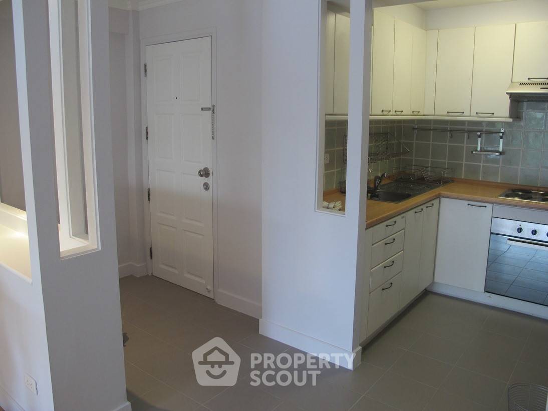 picture 2-BR Condo at Raintree Villa Sukhumvit 53 near BTS Thong Lor (ID 457239) - 3/12