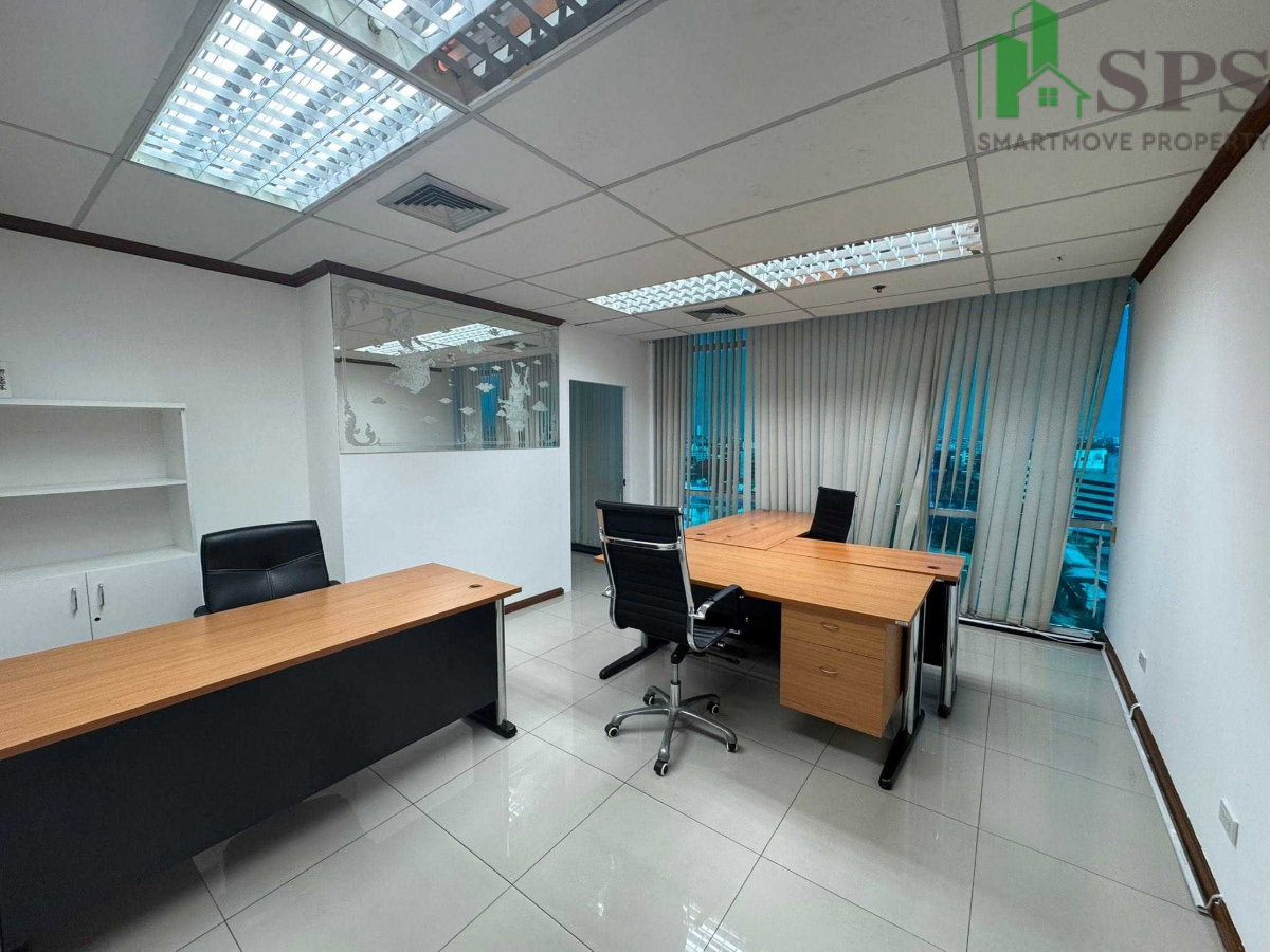 picture Office Space for Rent on Ratchadaphisek Road (SPSJP398) - 5/9