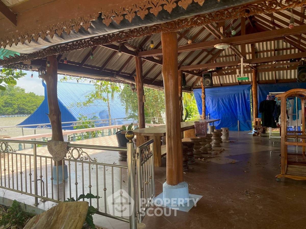 รูป ที่ดินสำหรับปล่อยขาย 8,600 ตารางเมตร แถว ใน พุนพิน (ID 2983311) - รูปที่ 20/24