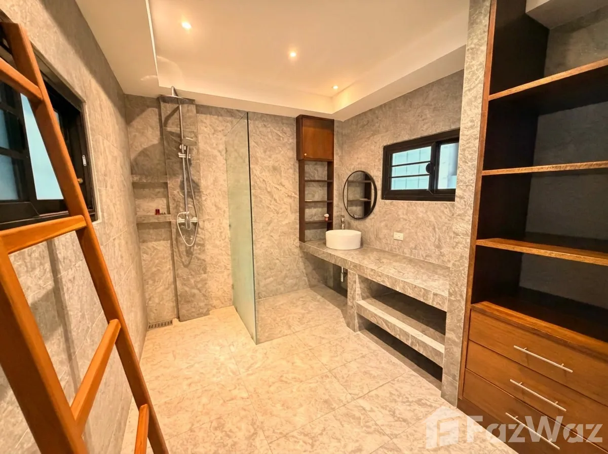 picture Spacious 4 bed Sea View Villa on a big plot of land 6452955 - 31/34