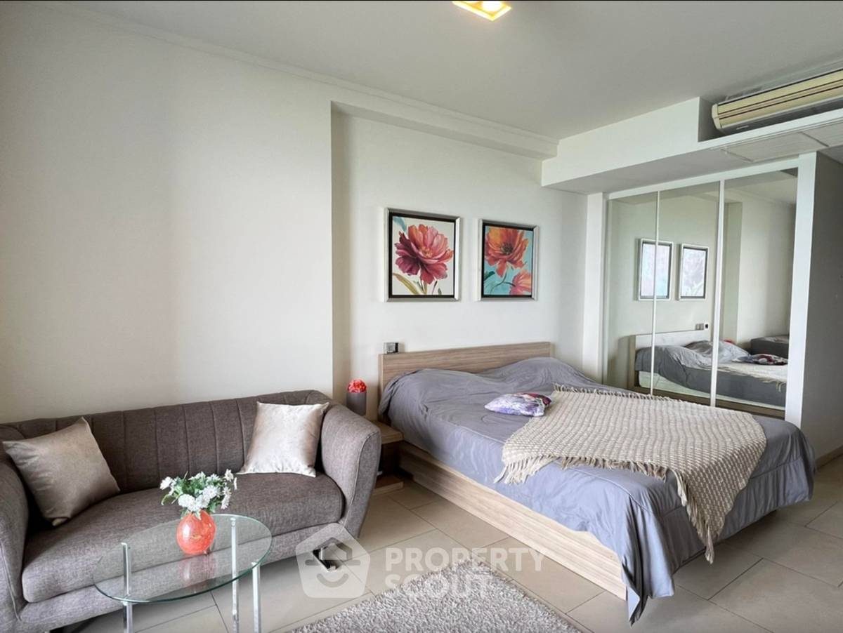 picture Studio Condo at Zire Wongamat close to Wong Amat (ID 2981531) - 1/5