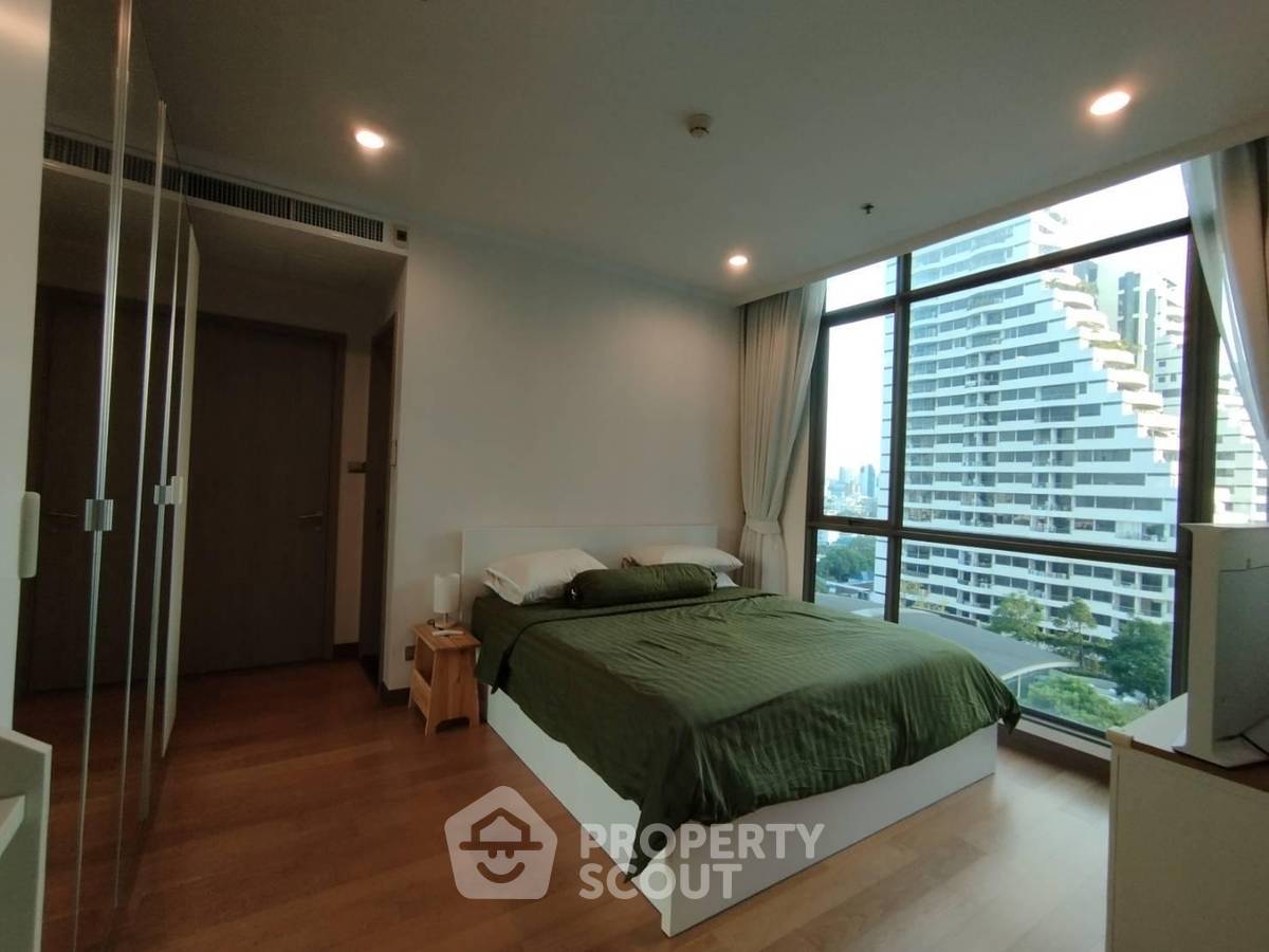 picture 2-BR Condo at Supalai Oriental Sukhumvit 39 near MRT Phetchaburi (ID 2983208) - 5/11