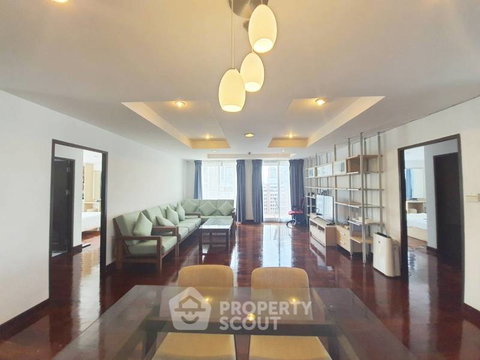 คอนโด 3-ห้องนอน ที่ เออร์บานา หลังสวน คอนโดมิเนียม ใกล้ BTS ราชดำริ (ID 824937)
