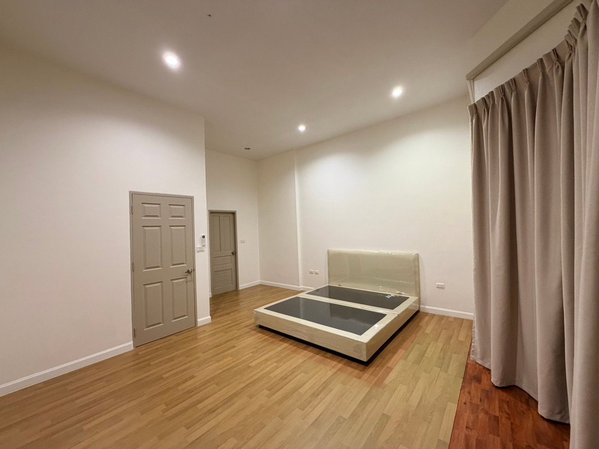 รูป ✨ ให้เช่า ทาวน์โฮม 3 ชั้นครึ่ง โครงการ ยูโร โนวา อ่อนนุช-สุวรรณภูมิ 21 ตรว 3 นอน 4 น้ำ เพียง 22500 บาท 🏡💖 - รูปที่ 10/13