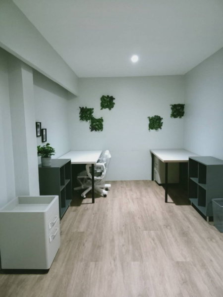 picture Serviced Office for Rent, Silom, near BTS Chong Nonsi, Utilities Included, Company Registration Possible - 5/10