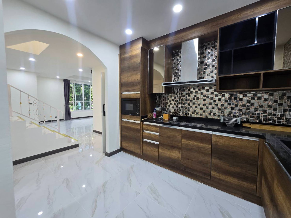 รูป บ้านเดี่ยวหลังใหญ่ราคาโดนใจ ขายต่ำกว่าราคาประเมินเป็นล้าน ม.ภัสสร 1 รังสิต คลอง 3 คลองหลวง แต่งพร้อมอยู่ - รูปที่ 15/44