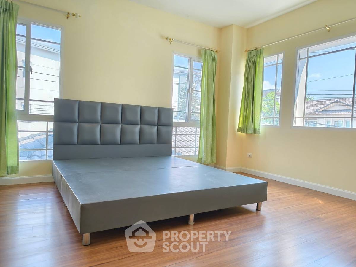 รูป บ้าน 5-ห้องนอน ที่ มัณฑนา พระราม 9 – ศรีนครินทร์ ใน หัวหมาก (ID 2080610) - รูปที่ 10/16