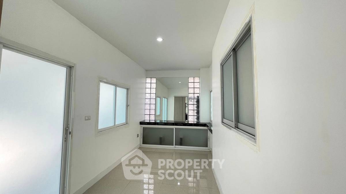 รูป บ้าน 4-ห้องนอน ใน สวนหลวง (ID 2983333) - รูปที่ 12/18