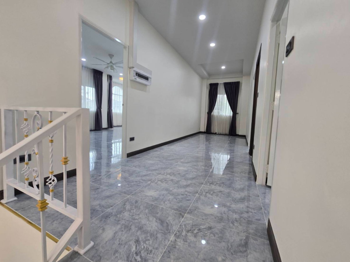 รูป บ้านเดี่ยวหลังใหญ่ราคาโดนใจ ขายต่ำกว่าราคาประเมินเป็นล้าน ม.ภัสสร 1 รังสิต คลอง 3 คลองหลวง แต่งพร้อมอยู่ - รูปที่ 22/44