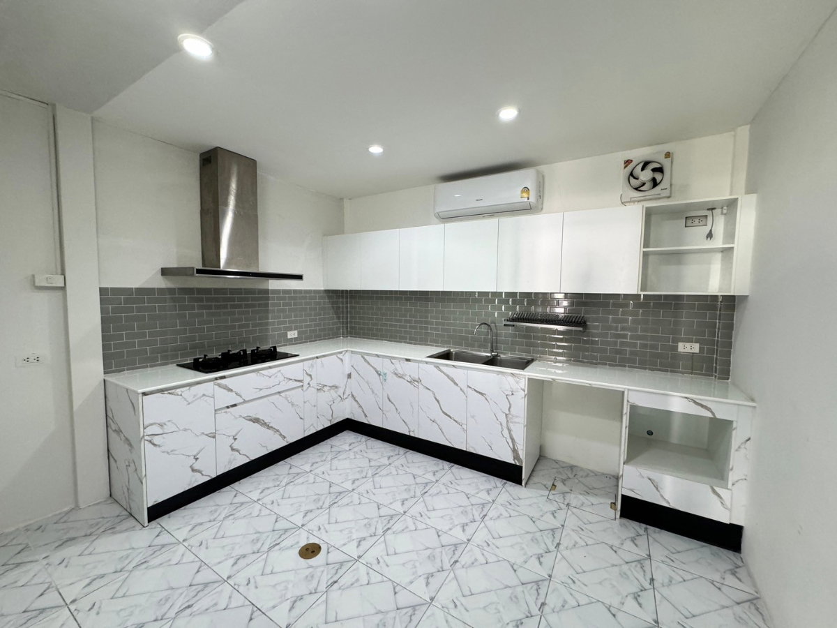 picture Shophouse for rent - 1km. From MRT Bangkhae - 11/39