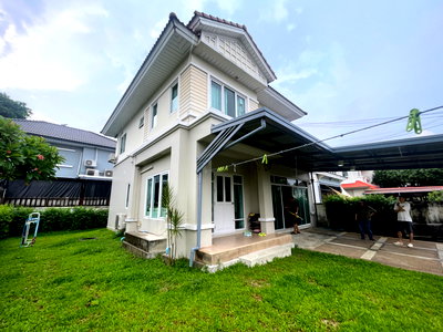 Houses for rent Nakhonpathom Technical College  : Perfect Park Village, 2-story detached house, 3 bedrooms, 2 bathrooms, 1 multipurpose room, 67 sq.wah.  Fully furnished